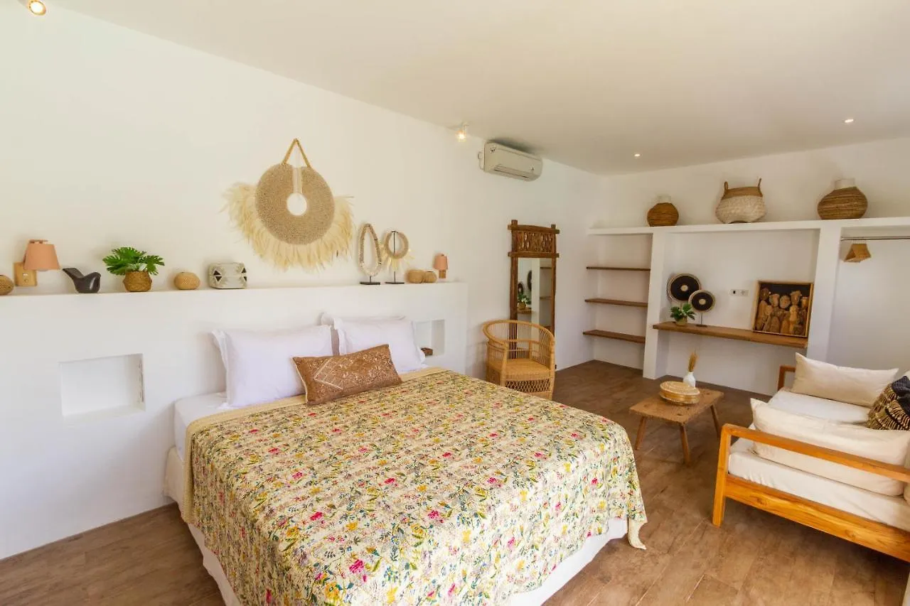 Villa M2 Seminyak By Alfred In Bali  سمينياك